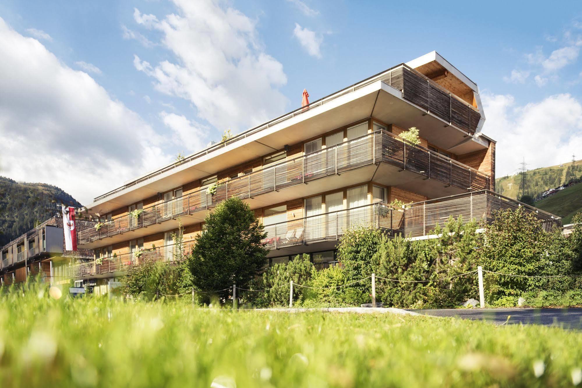 Skihotel Galzig Hotel 4*